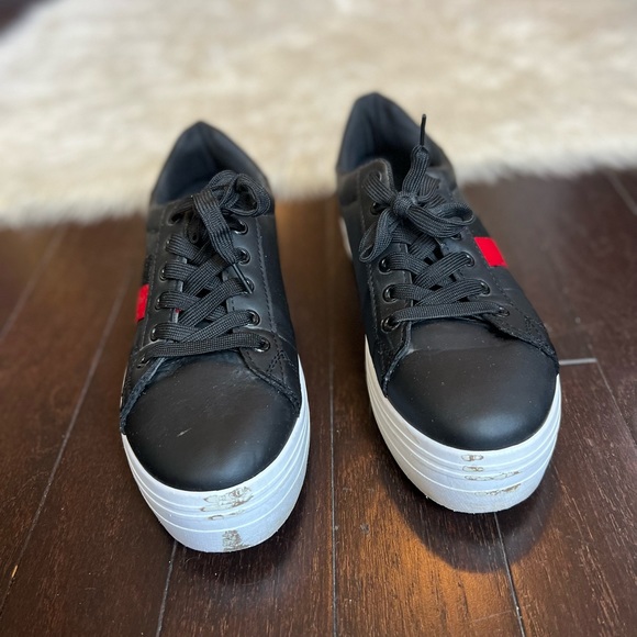 Amazing condition black chunky shoes sneakers with red strip. Size 9 - Picture 10 of 13